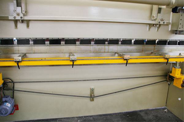 后挡料.jpg 后挡料.jpg