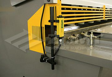 光幕掩护.jpg 光幕掩护.jpg